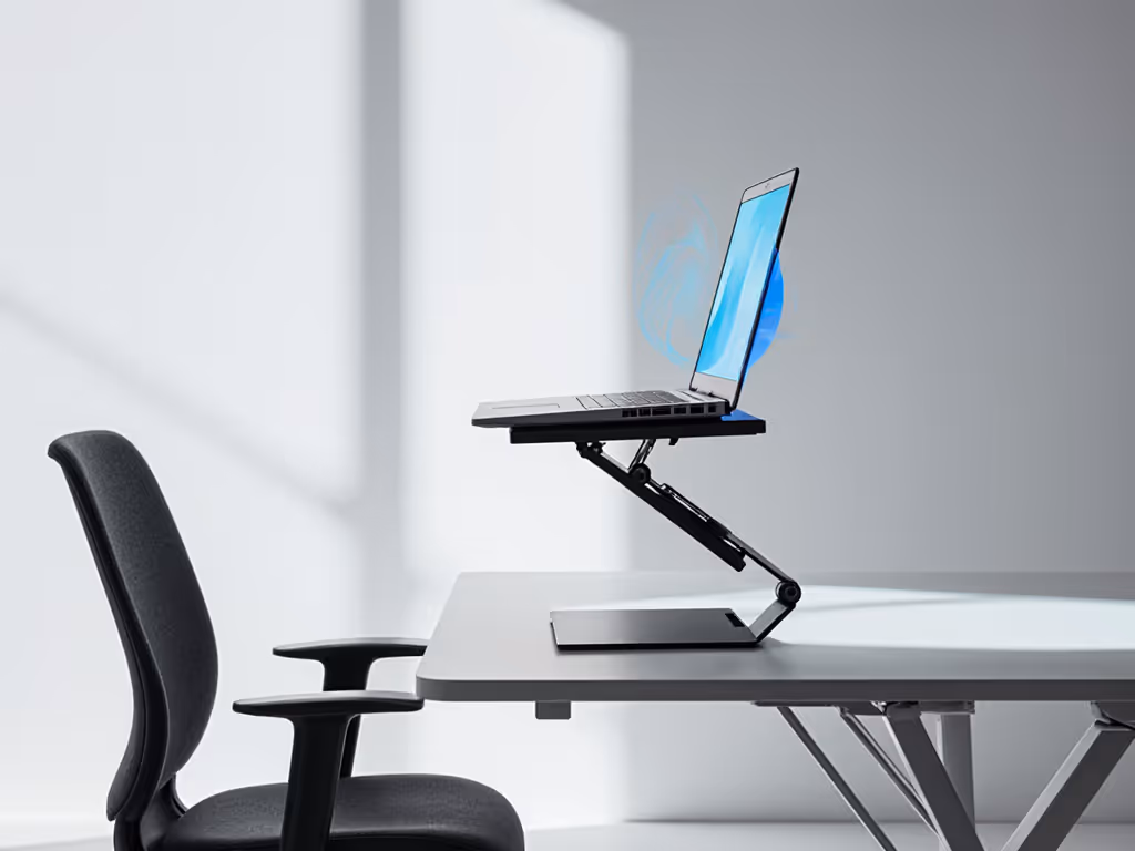 ergonomic_laptop_setup_showing_screen_at_eye_level